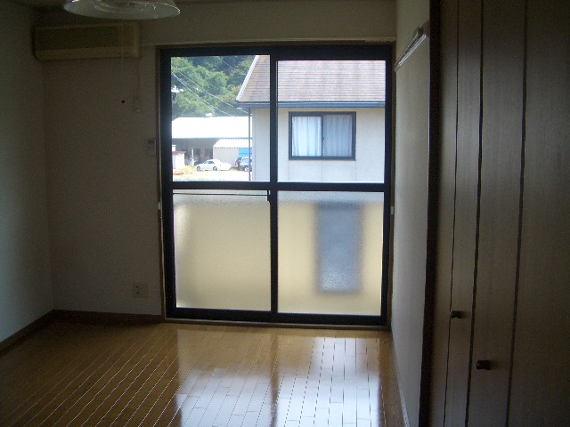 Other room space. West Interoceanic