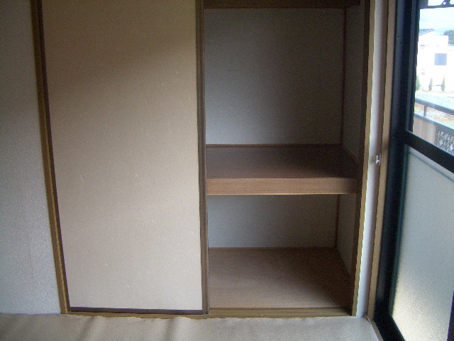 Receipt. Japanese-style storage