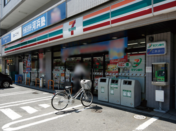 Surrounding environment. Seven-Eleven Aki Fuchu Momoyama 1-chome (6-minute walk / About 430m)