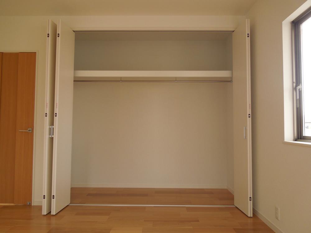 Non-living room. Indoor (11 May 2013) Shooting