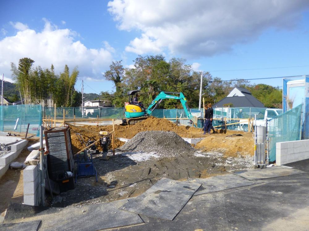 Local appearance photo. Local (10 May 2013) Shooting