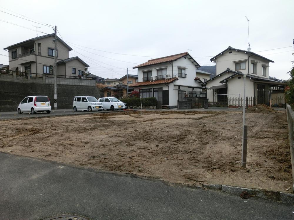 Local appearance photo. Local (12 May 2013) Shooting