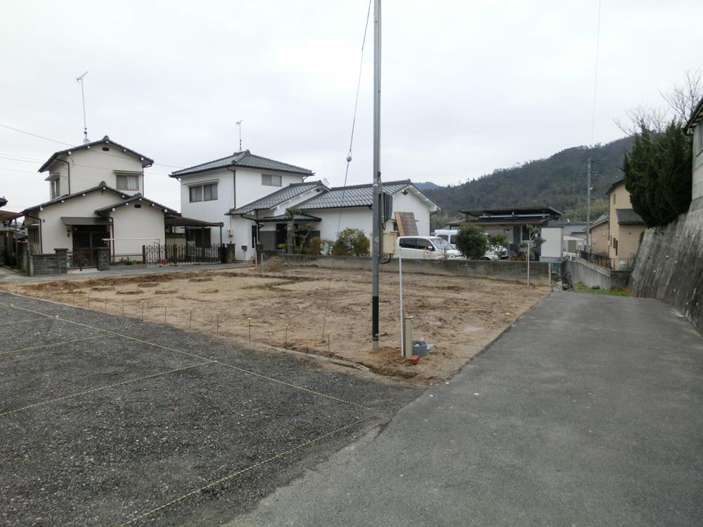 Local appearance photo. Local (12 May 2013) Shooting