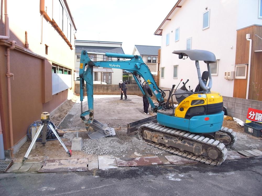 Local appearance photo. Local (11 May 2013) Shooting