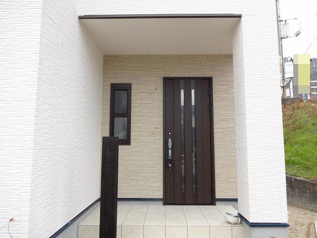 Other local. Entrance of beige are you out of the warm impression. (100 characters)