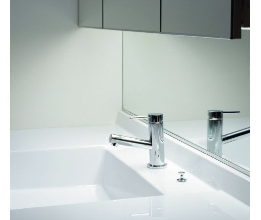 Bathing-wash room.  [Bottom lighting] At any time comfortable-to-use as, It illuminates the faucet and hand. (Same specifications)