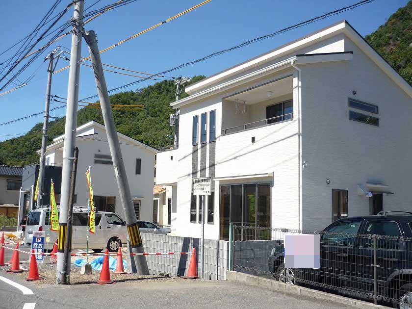 Local photos, including front road