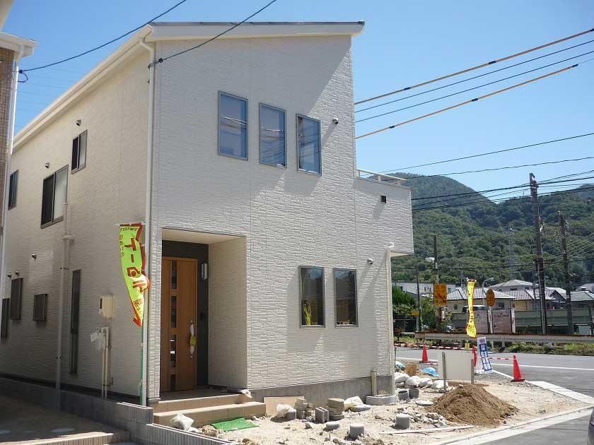 Local appearance photo