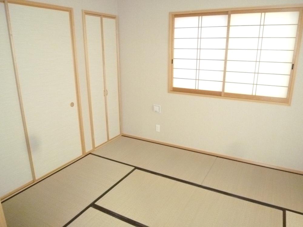 Non-living room. 1F Japanese-style room