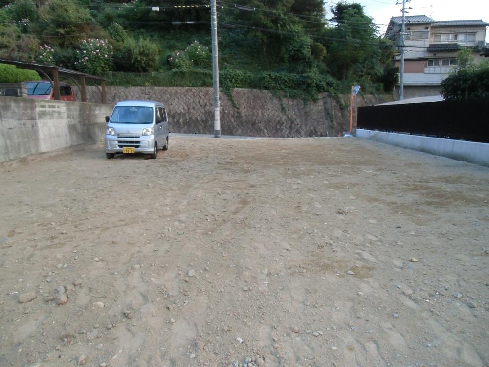 Local photos, including front road. Local (10 May 2013) Shooting