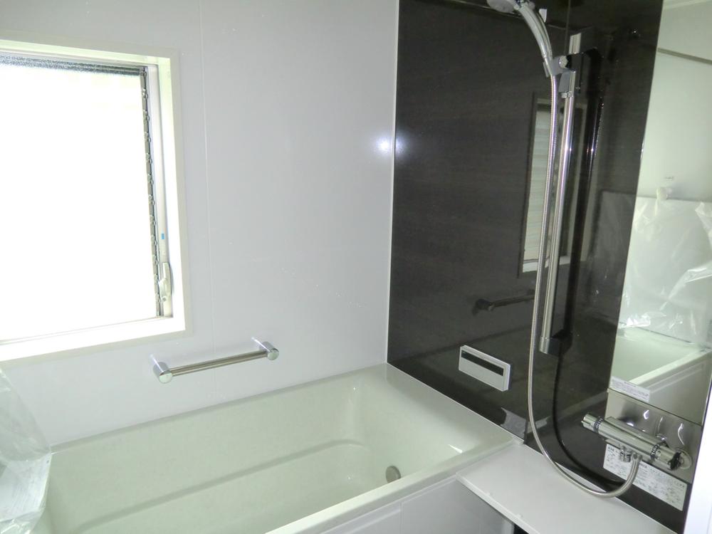 Bathroom. (September 2013) Shooting