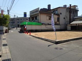 Local photos, including front road. Front road spacious 5m