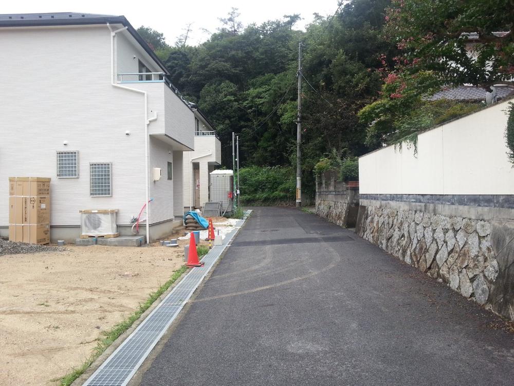 Local photos, including front road. Local (September 2013) Shooting