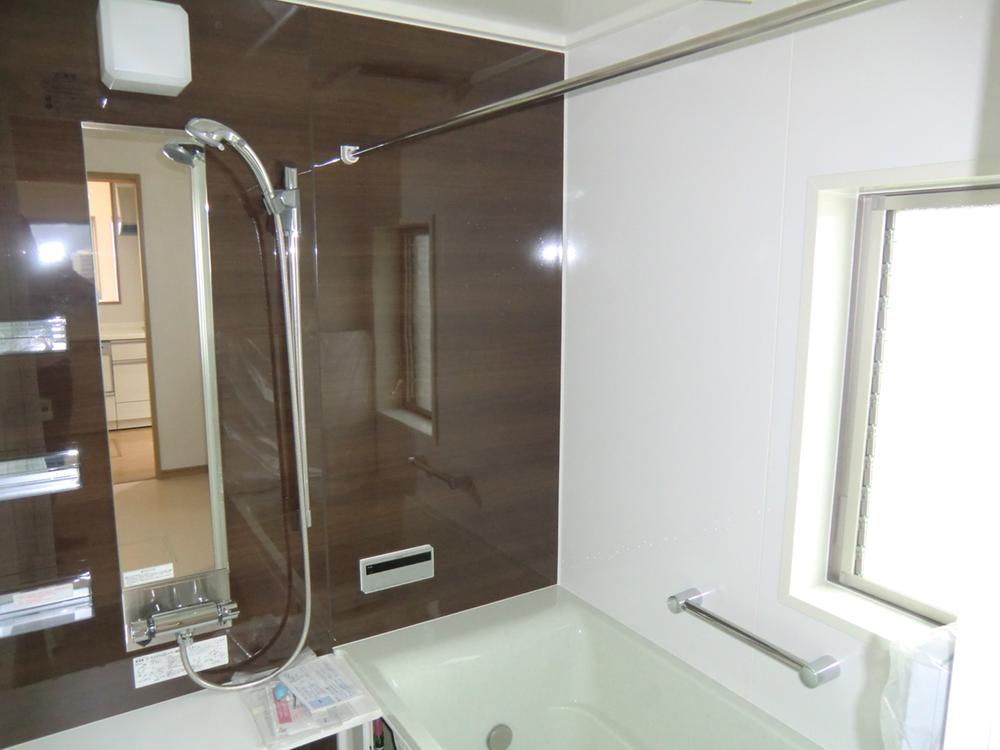 Bathroom. (September 2013) Shooting