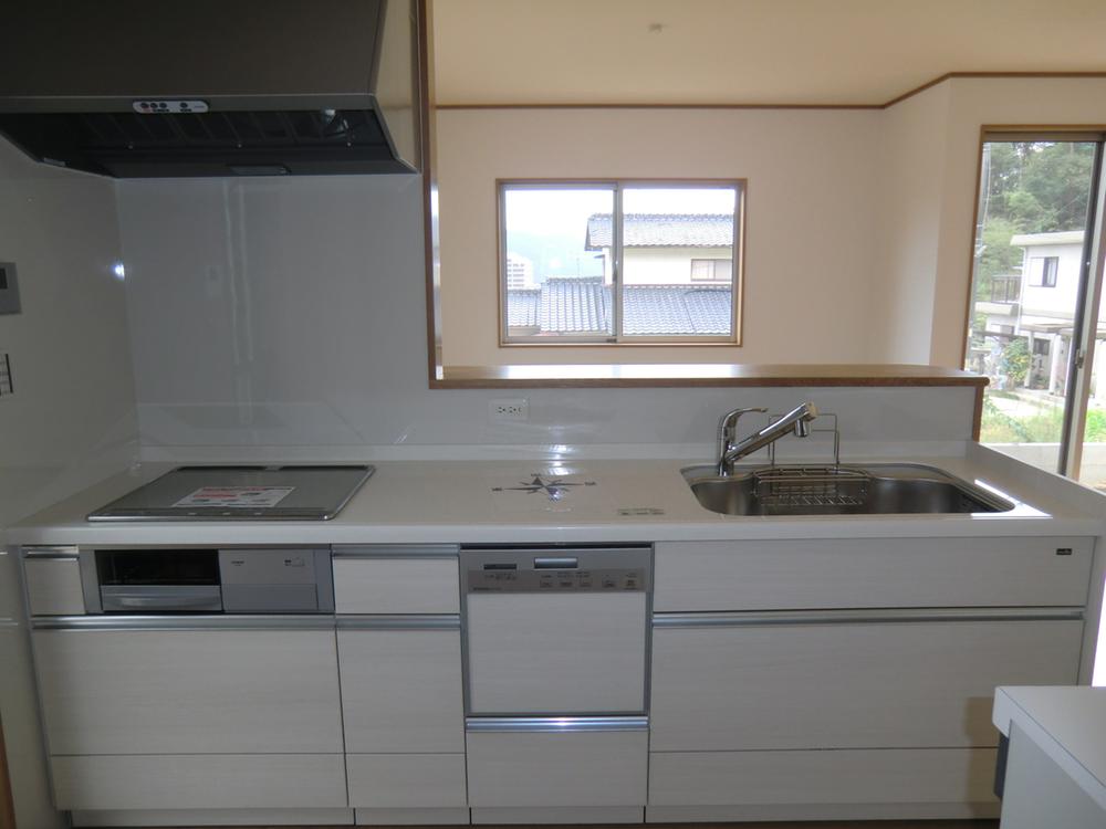 Kitchen. (September 2013) Shooting