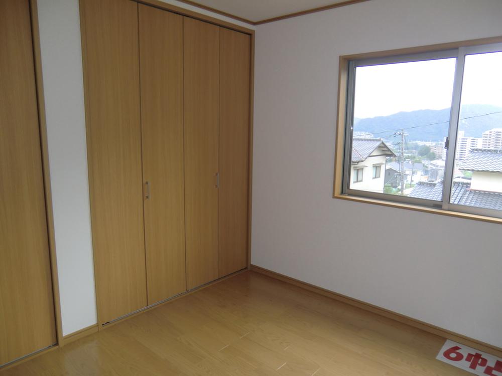 Non-living room. (September 2013) Shooting