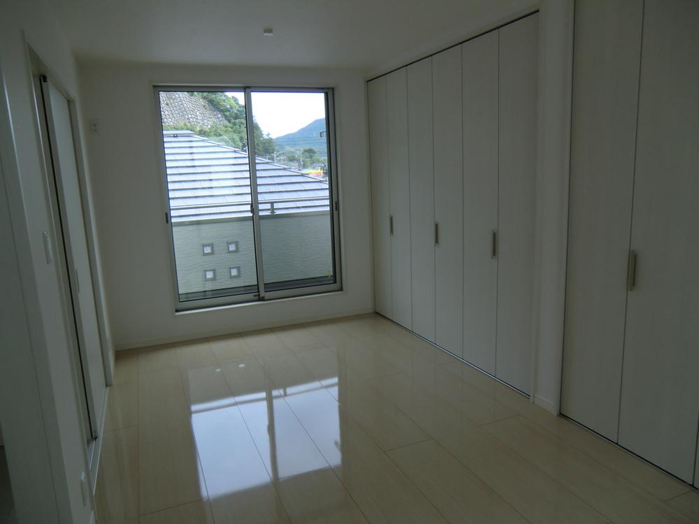 Non-living room. Local (August 2013) Shooting