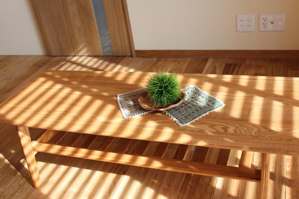 Other introspection. 2 Gochi living warm sunshine it is going to be a healing space and insert through the window.