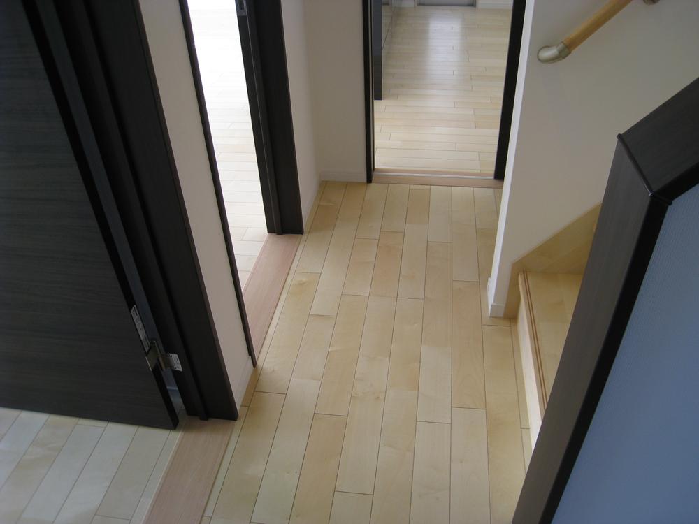 Other. Corridor directly, LDK kitchen It is very convenient because you go to the Japanese-style room. 