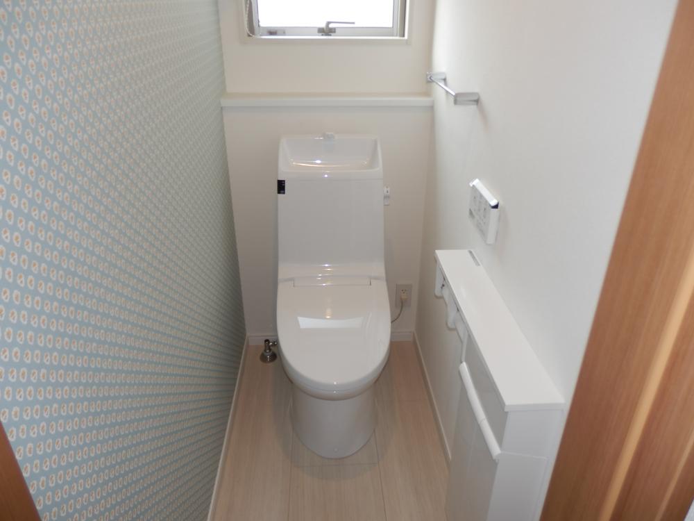 Toilet. Shower toilet ・ With heating toilet seat. 