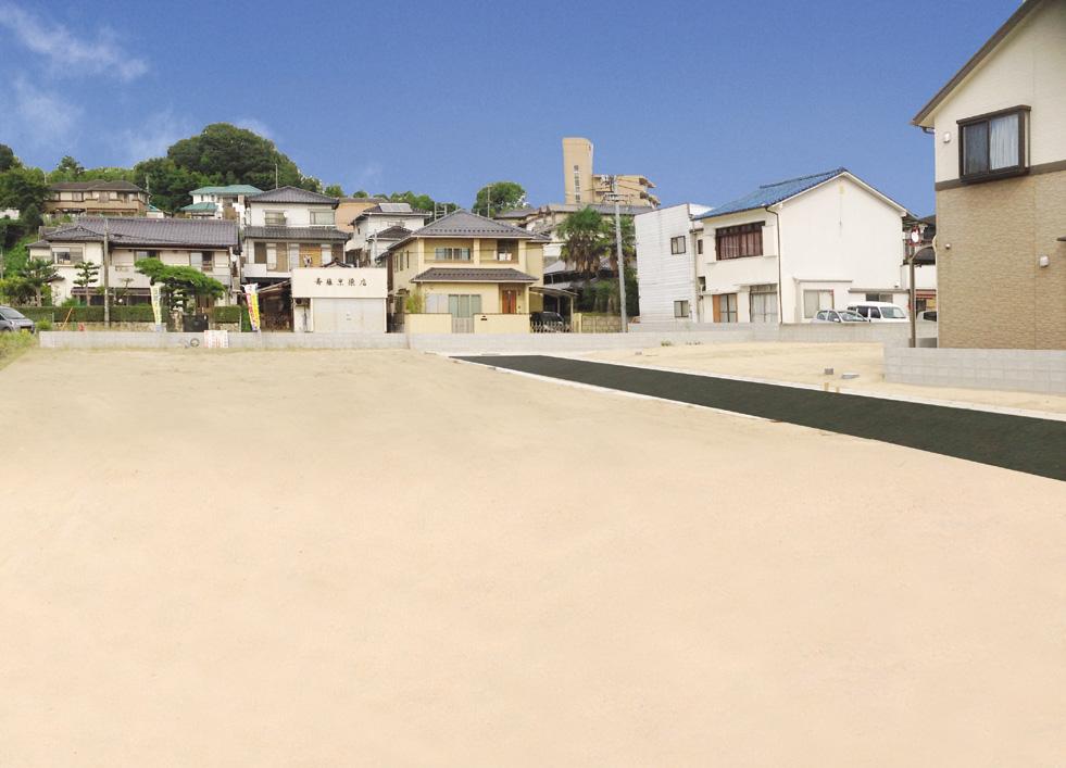 Local photos, including front road. All 10 buildings! JR Miyauchikushido a 5-minute walk