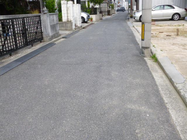 Local photos, including front road. Local (April 2013) Shooting