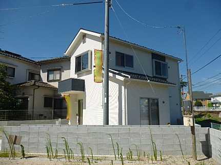 Local appearance photo. Local (10 May 2013) Shooting