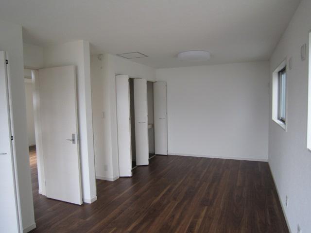 Non-living room. Indoor (April 2013) Shooting