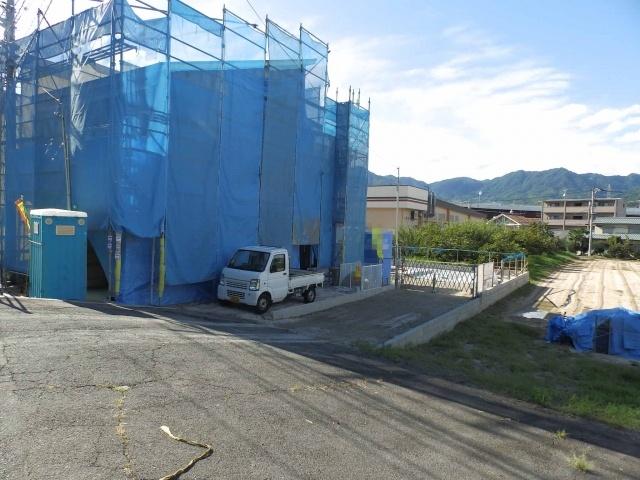 Local appearance photo