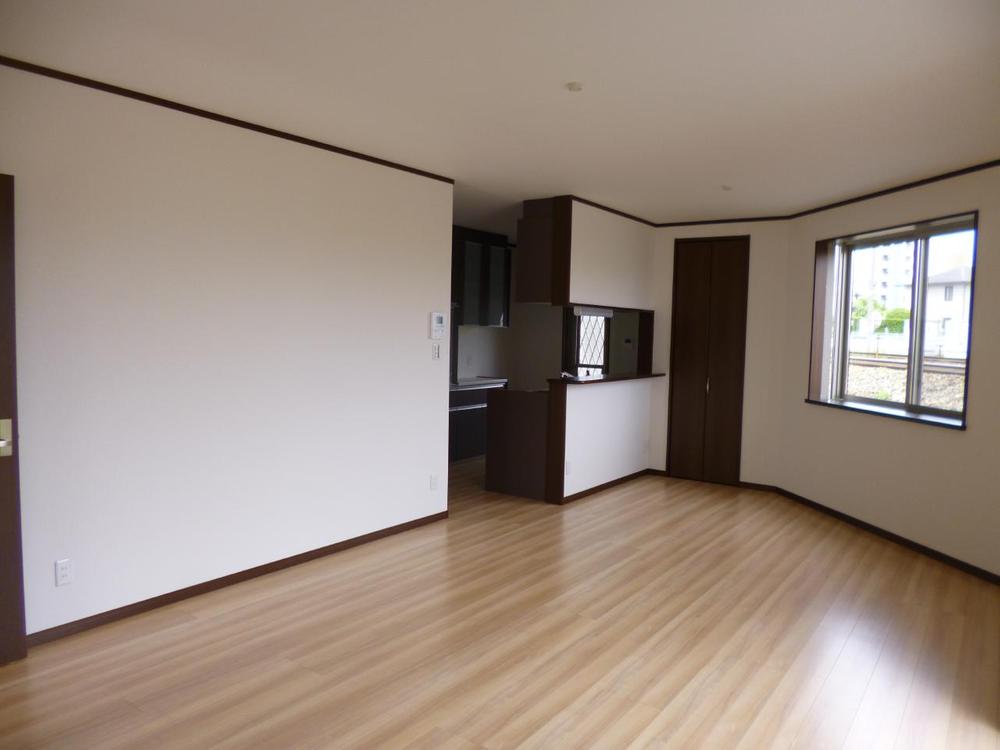 Living. (June 2013) Shooting