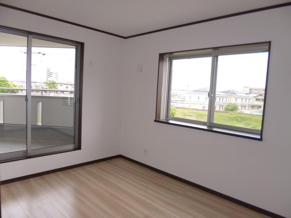 Non-living room. (June 2013) Shooting