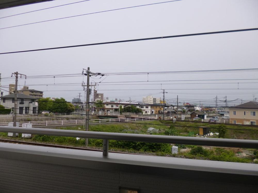 View photos from the dwelling unit. (June 2013) Shooting