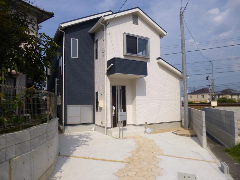 Local appearance photo. (June 2013) Shooting