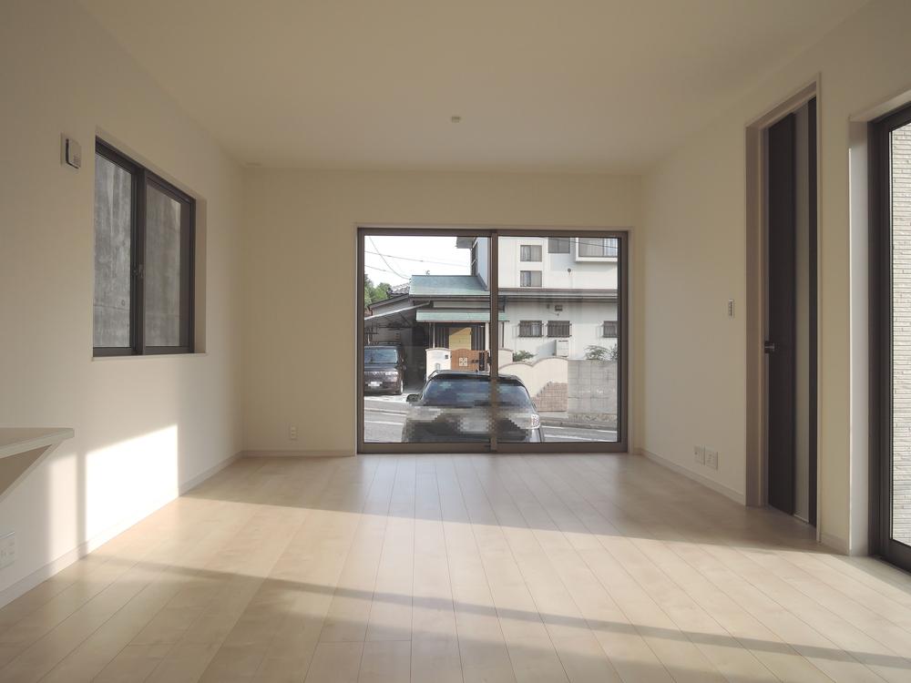 Living. Indoor site (November 2013) Shooting