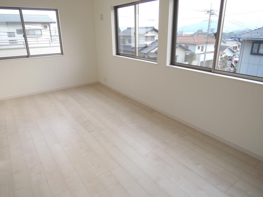 Non-living room. Indoor site (November 2013) Shooting