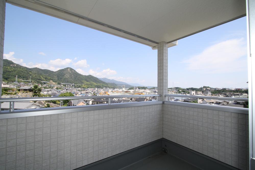 View photos from the dwelling unit. View from local