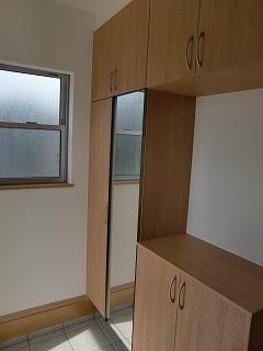 Receipt. It is the entrance with a storage capacity