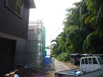 Local photos, including front road. Local (10 May 2013) Shooting