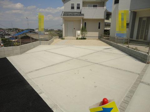 Local appearance photo. Parking lot