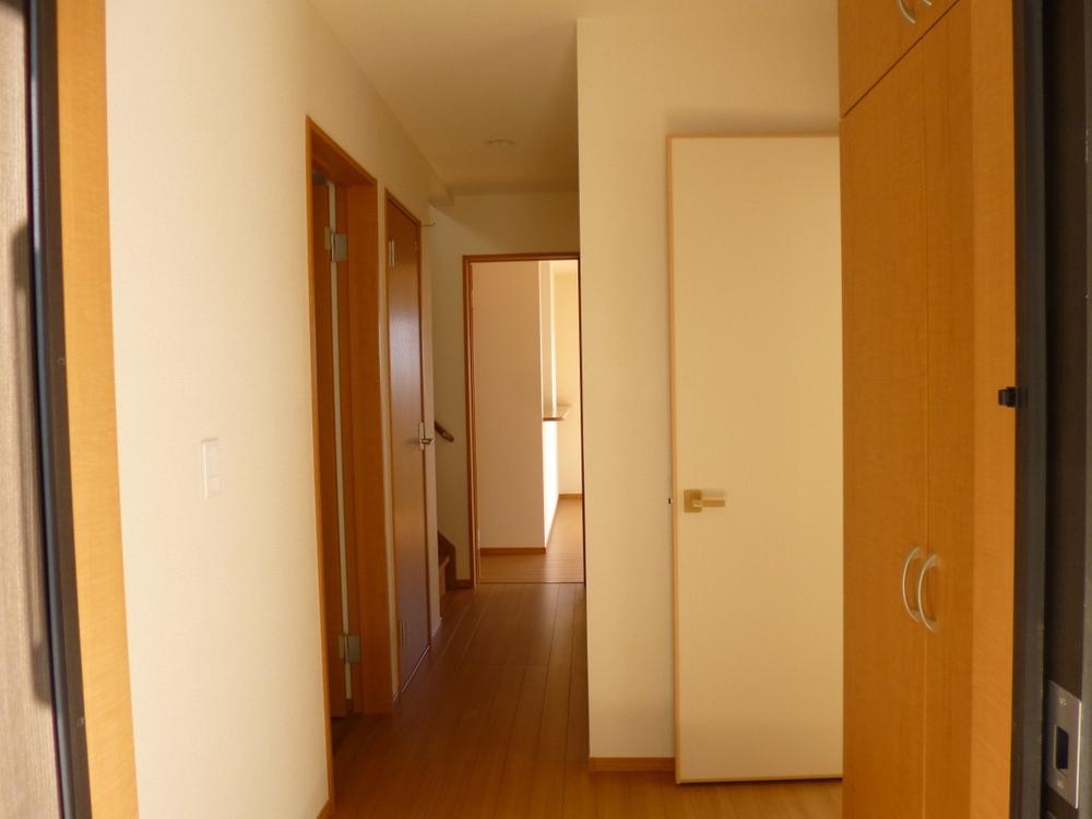 Entrance. (December 2013) Shooting