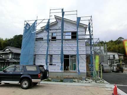 Local appearance photo. Local (10 May 2013) Shooting