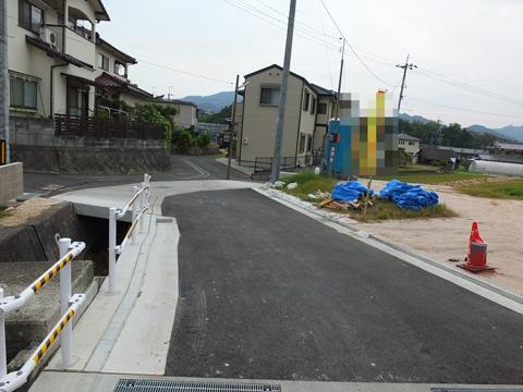 Local photos, including front road. November 9 shooting