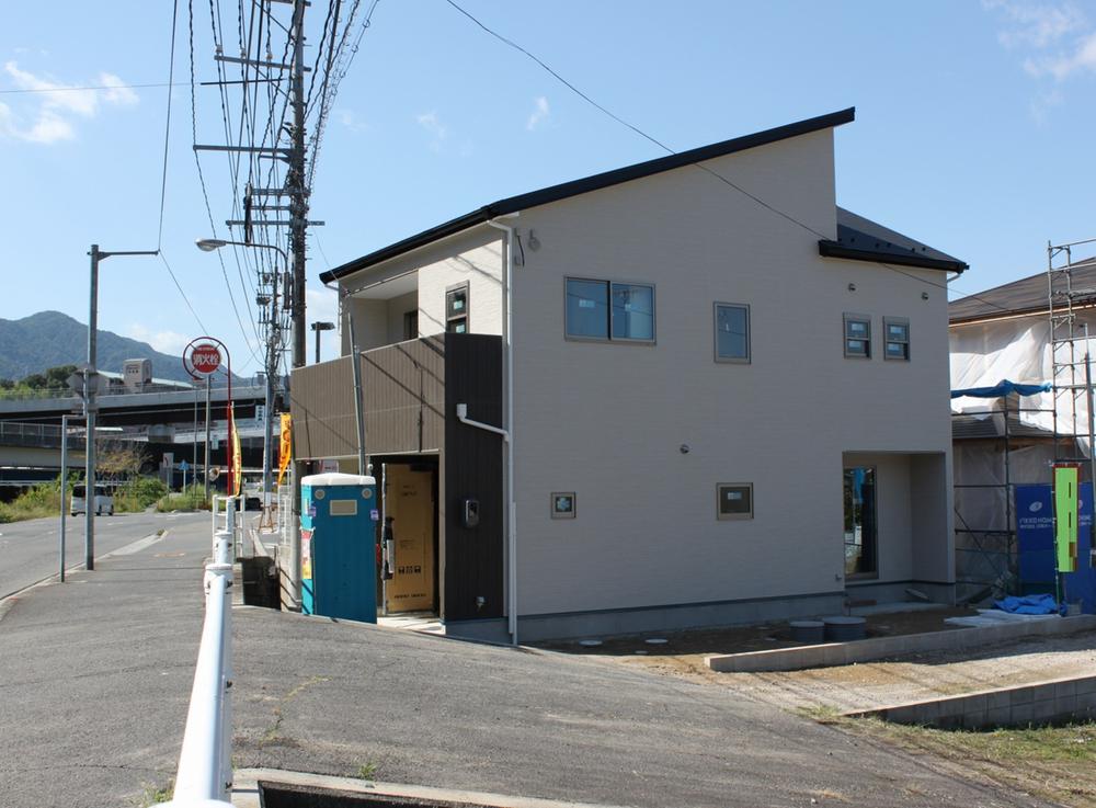 Local appearance photo. local