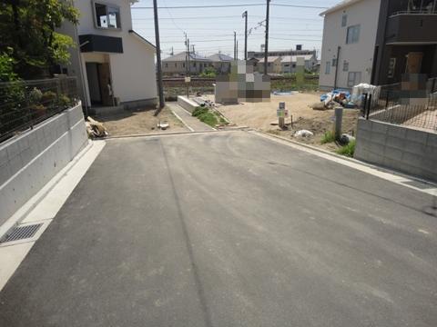 Local photos, including front road. Front road May 24 shooting