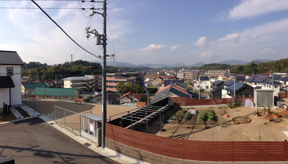 View photos from the dwelling unit. View from the second floor local Since the southwest side there is a garden of the park and the adjacent land, view, Day, Open preeminent!
