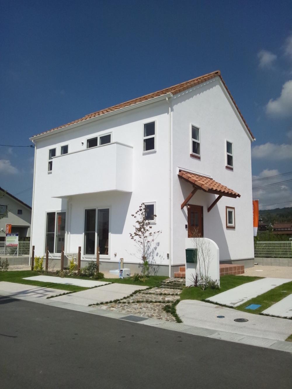 Same specifications photos (appearance). <Building Construction Case> Roof Southern Europe Kazekawara.  Outer wall of natural this plaster (calc-Wall).  This listing is also the same specification. 