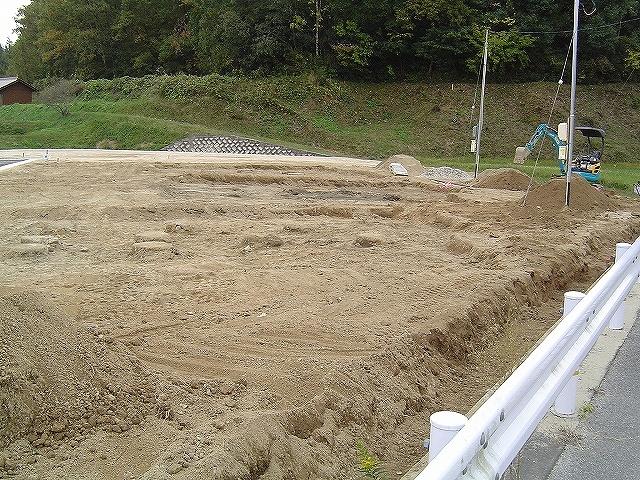 Local appearance photo. Local (11 May 2013) Shooting