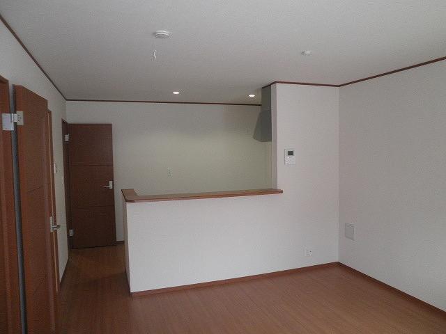 Living. Local (10 May 2013) Shooting