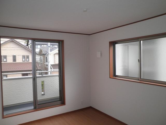 Non-living room. Indoor (10 May 2013) Shooting