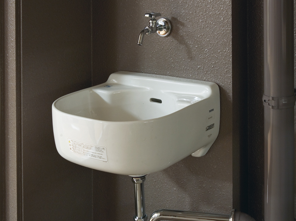 balcony ・ terrace ・ Private garden.  [Slop sink] Balconies, Set up a convenient slop sink in the care of watering and gardening tools. I was conscious for a comfortable gardening.  (Same specifications)